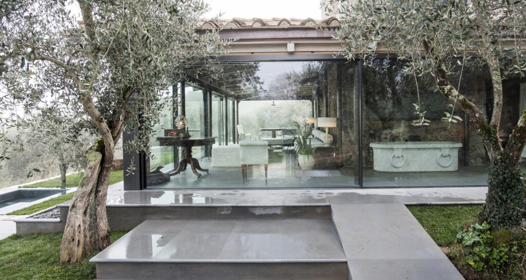 B_GIO4284_entrance_ok-1500x800
